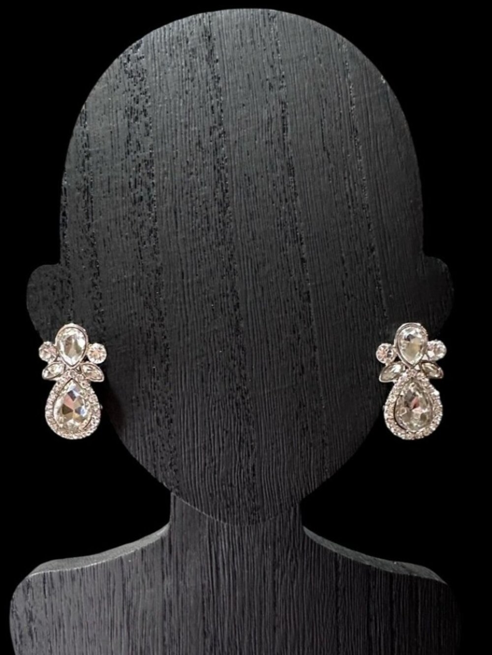 Clip On Earrings Statement Teardrop Crystal Rhinestone Silver Tone Womens NWOT
